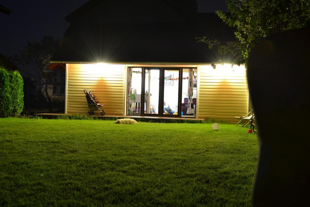 Happy Place - Casuta Galbena Domnesti  Exterior photo