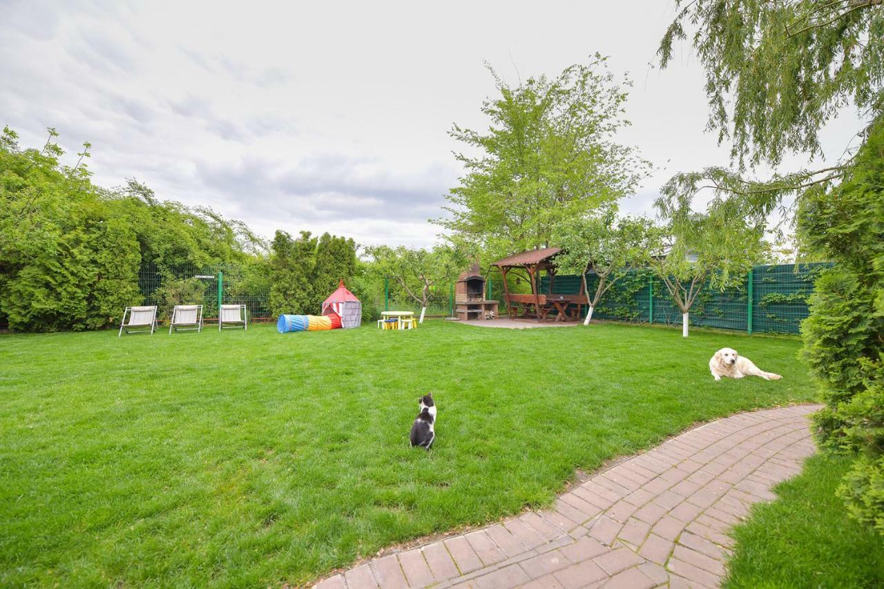 Happy Place - Casuta Galbena Domnesti  Exterior photo